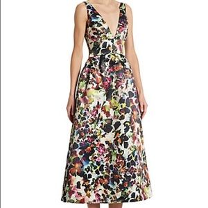 ML Monique Lhuillier Floral Vneck Dress.